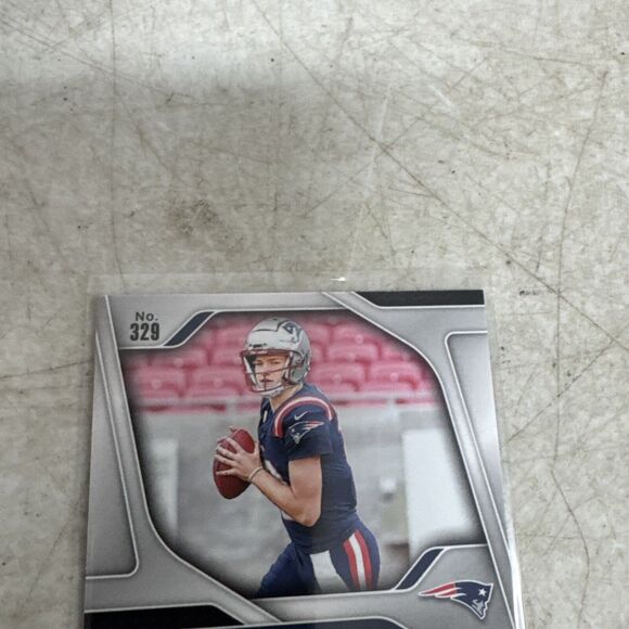 2024 Prizm Drake Maye RC Rookie Base Patriots #329 - Picture 5 of 6